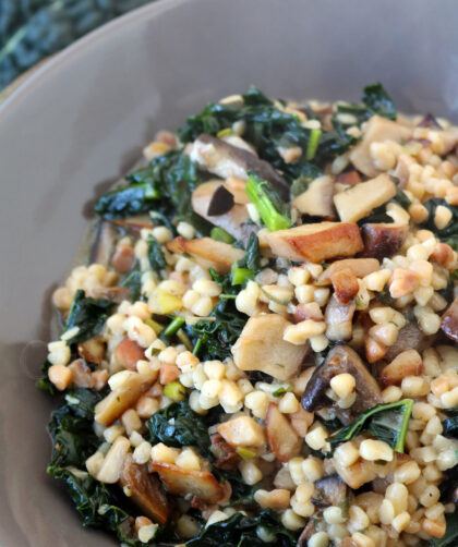 Fregula con cavolo nero e funghi cardoncelli
