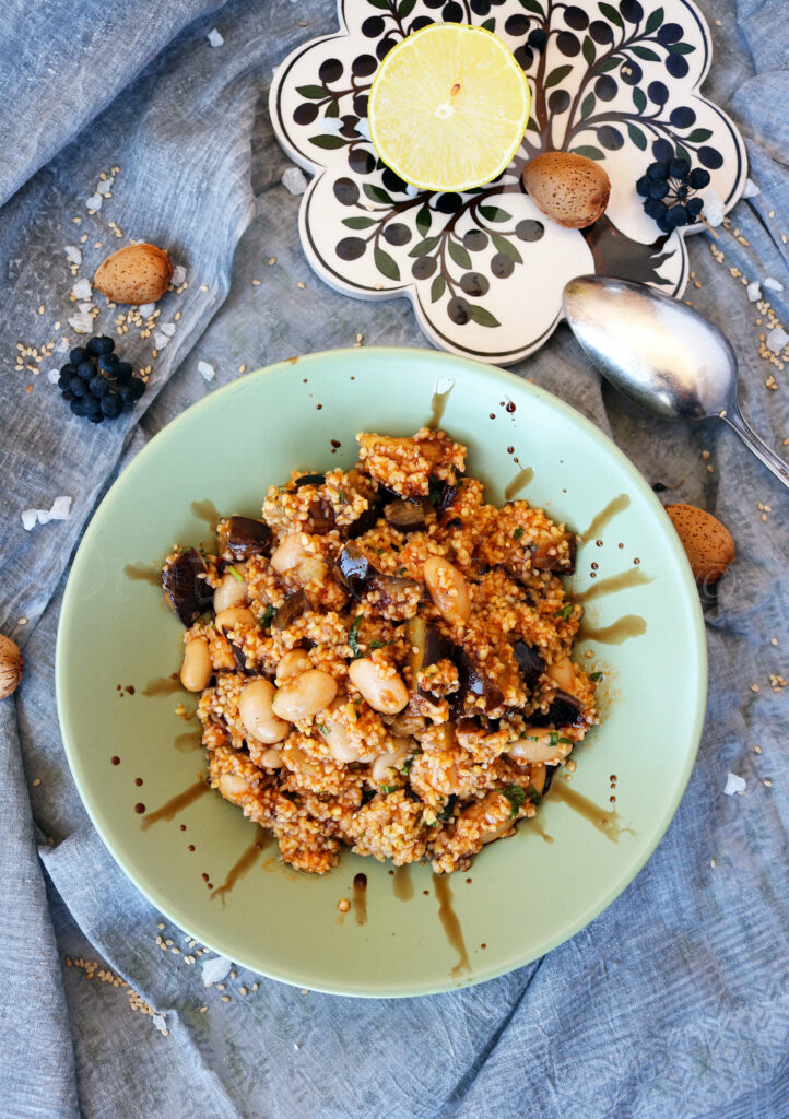 Bulgur con fagioli e melanzane