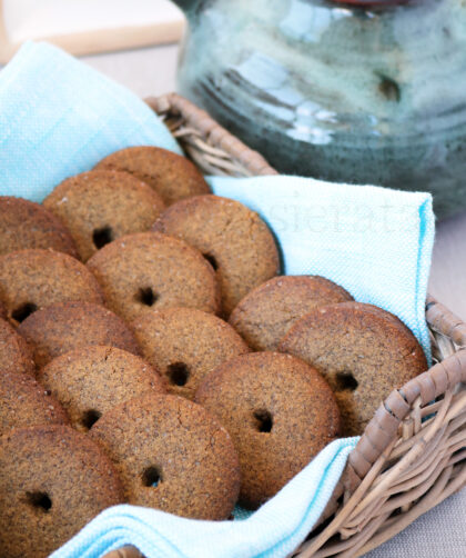 Biscotti rustici alle tre farine