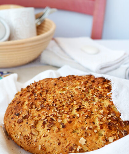pane di semola con fiocchi d'avena e mandorle