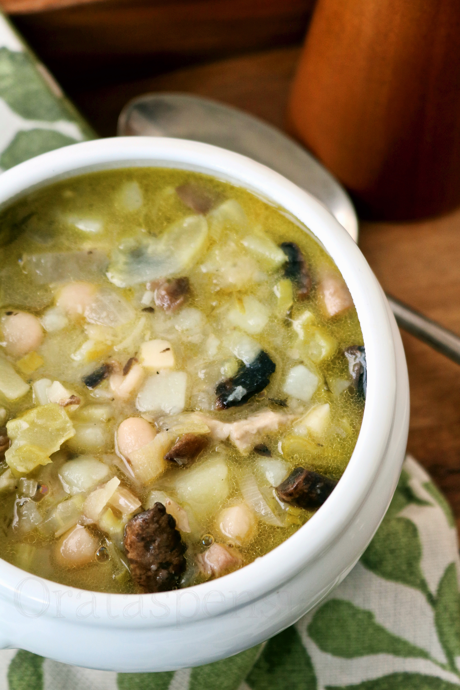 minestra invernale con castagne e funghi