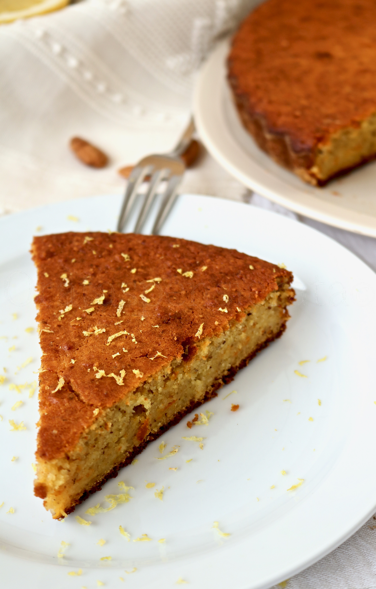 Torta di ricotta e agrumi alle mandorle