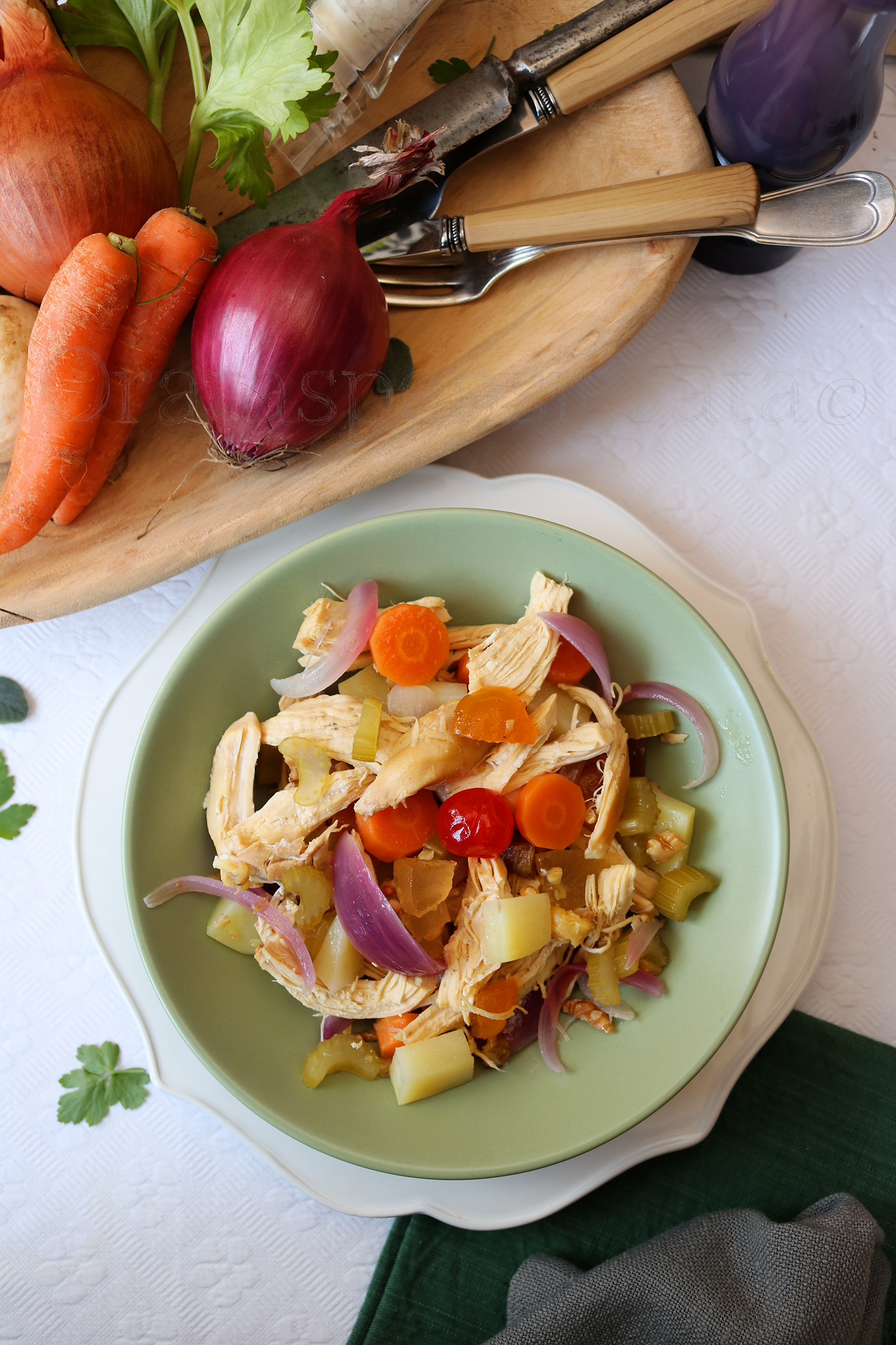 Insalata tiepida di gallina (o di pollo) alla mostrada