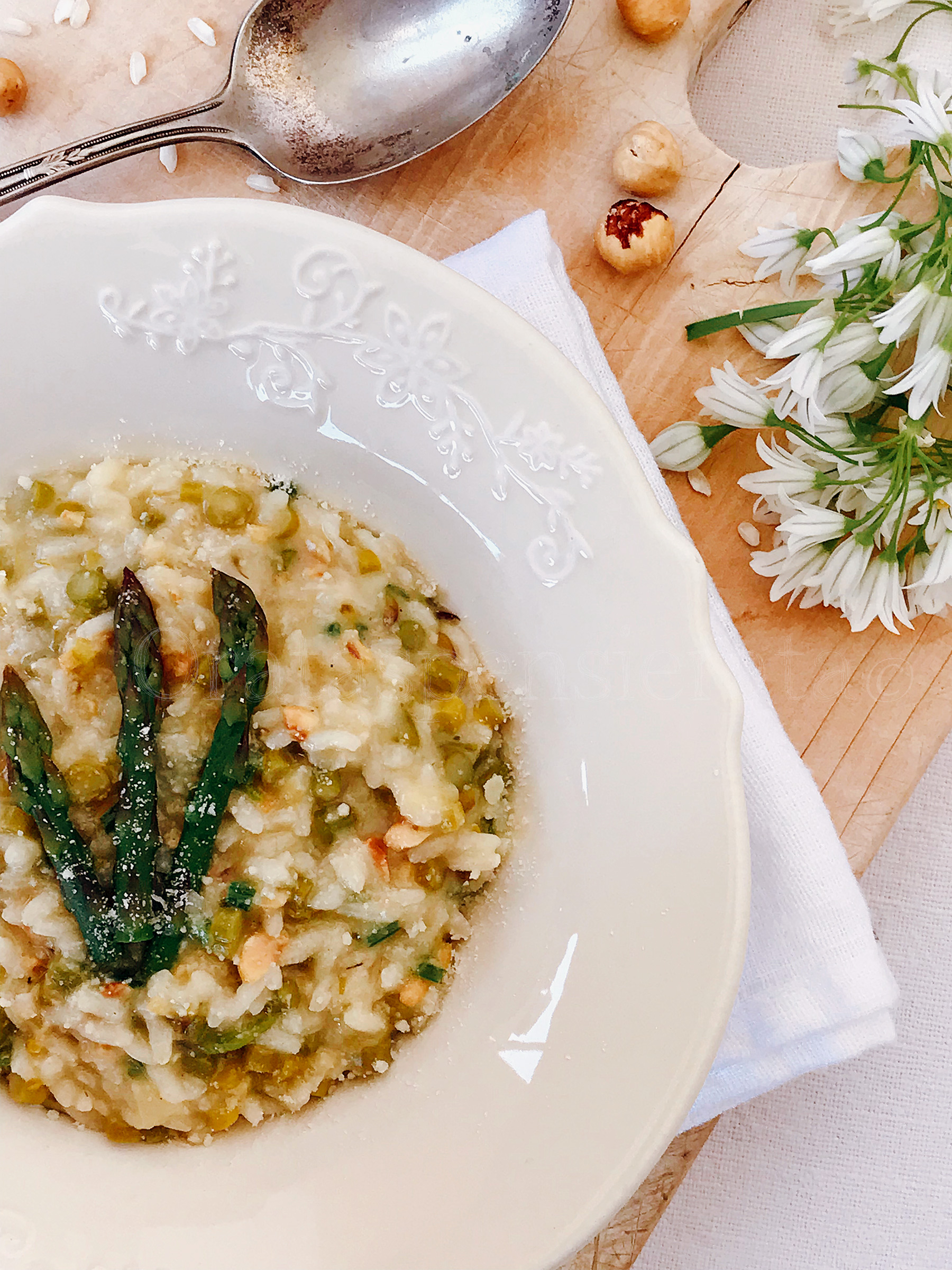 Risotto agli asparagi & nocciole