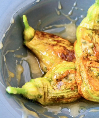 Fiori di zucca ripieni al miele di corbezzolo